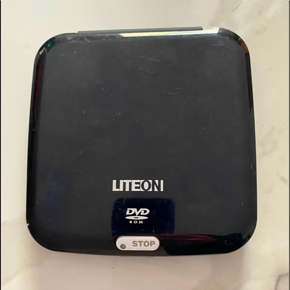 LITE-ON Black USB 2.0 Interface External DVD Drive - Model eTDU108 W/ Cord - Picture 1 of 10